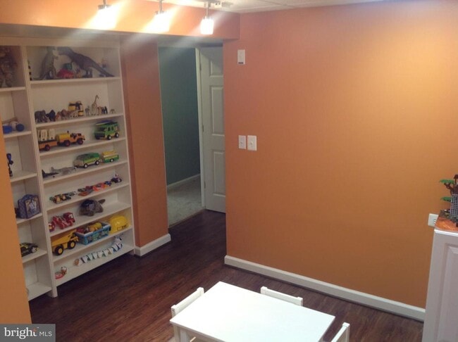 Building Photo - 3412 Ramsgate Terrace