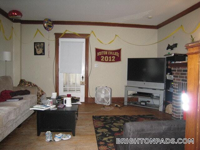 Building Photo - 31 Wade St