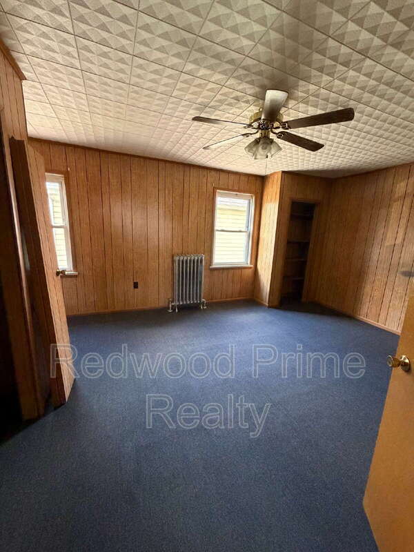 Building Photo - 645 Coleman Ave