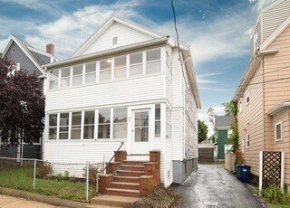 Building Photo - 92 Murdock St