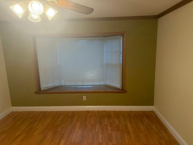 Building Photo - 85 Coral Ln