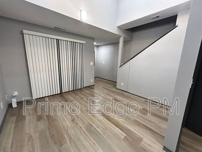 Building Photo - 1741 Ridgehaven Ct