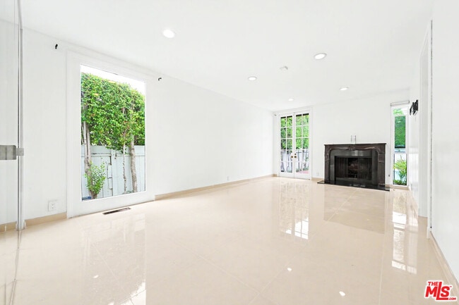 Building Photo - 469 S Hamel Rd