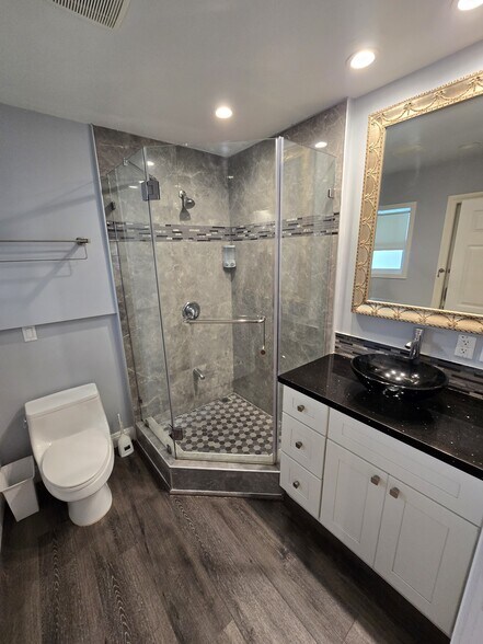 Building Photo - 2968 Olympic View Dr