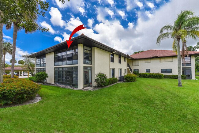 Building Photo - 390 SW South River Dr