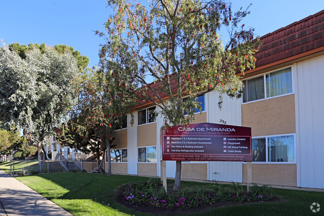 Building Photo - Casa De Miranda Apartments