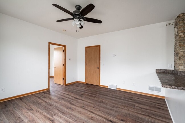 Building Photo - Classic Charm with Modern Updates - Upper ...