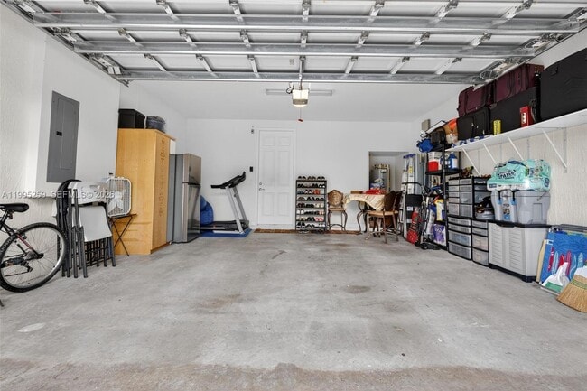 Building Photo - 6978 Broadland Wy