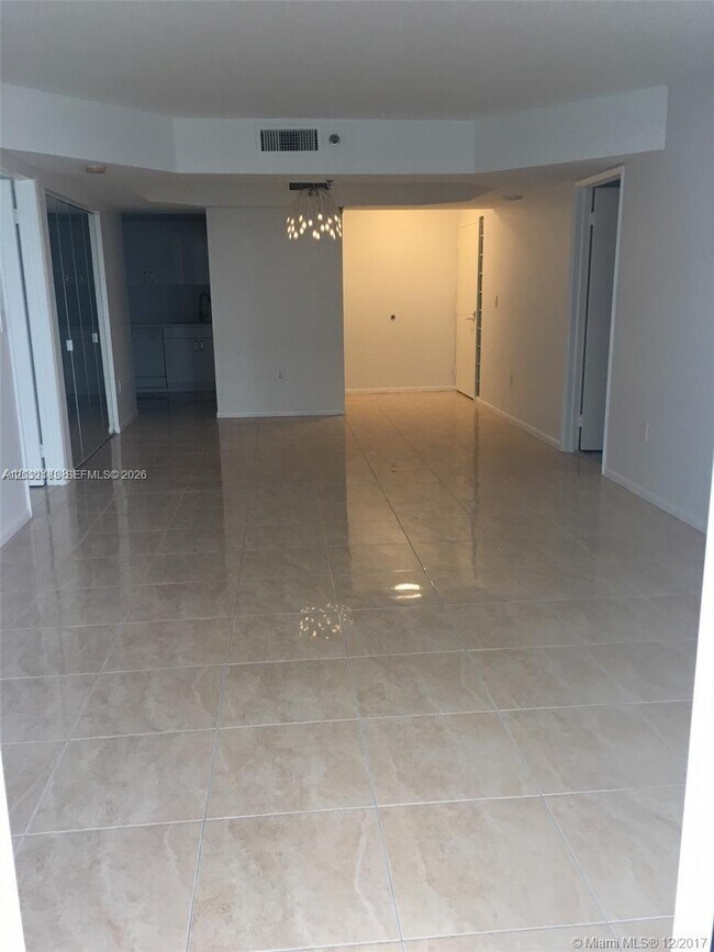 Building Photo - 9341 Collins Ave