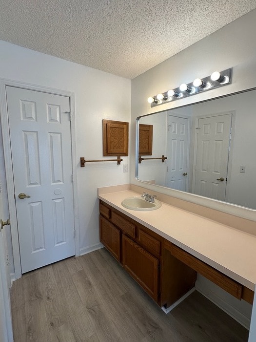 Building Photo - Move-In Ready 3-Bedroom Home with Pond Views in Desirable Mandarin!