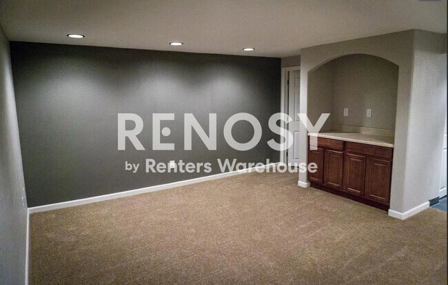 Building Photo - Spacious 4-Bedroom Duplex Near Anschutz Medical Campus – Available Now!