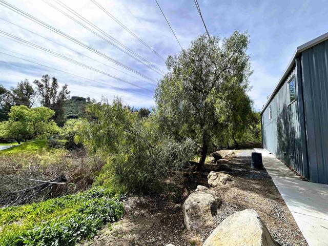 Building Photo - 2400 Kauana Loa Dr