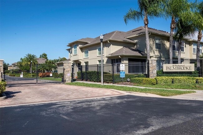 Building Photo - 6675 83rd Ave N