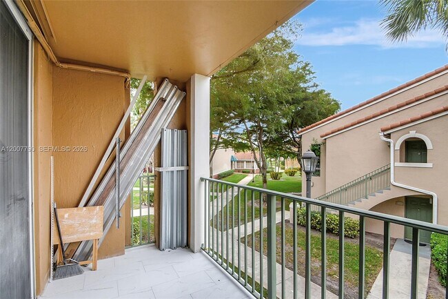 Building Photo - 7808 Sonoma Springs Cir