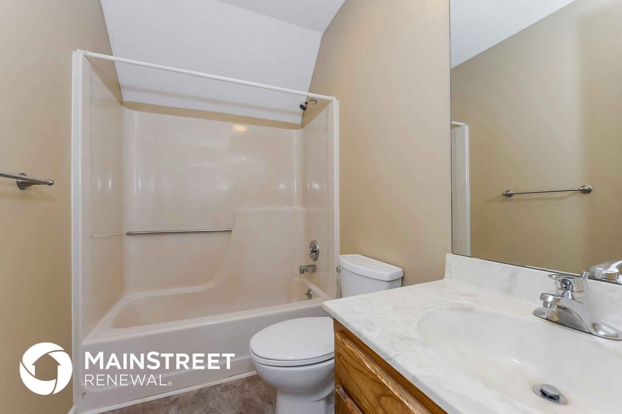 Building Photo - 5709 N Harden Ave