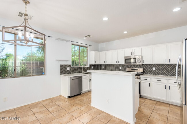 Building Photo - 15315 W Wethersfield Rd