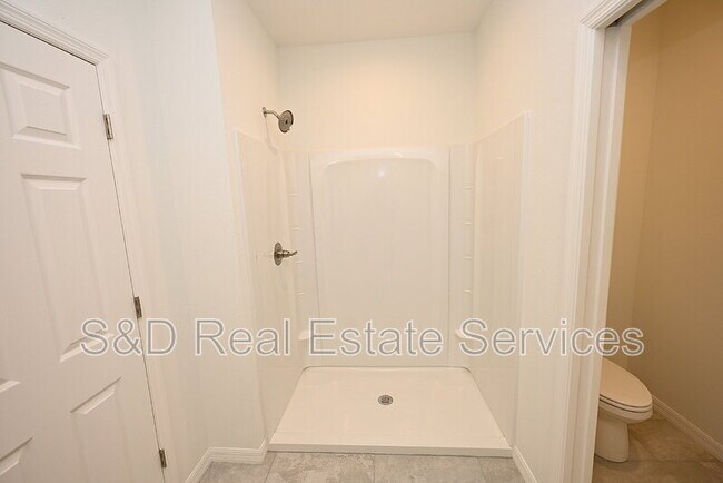 Building Photo - 1013 N Brunnell Pkwy