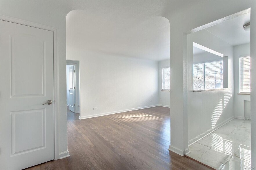 Building Photo - 85 N Grant St