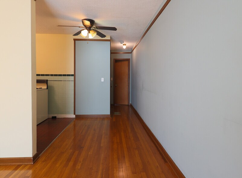 Dining area ioff kitchen - 2623 Terrace Rd