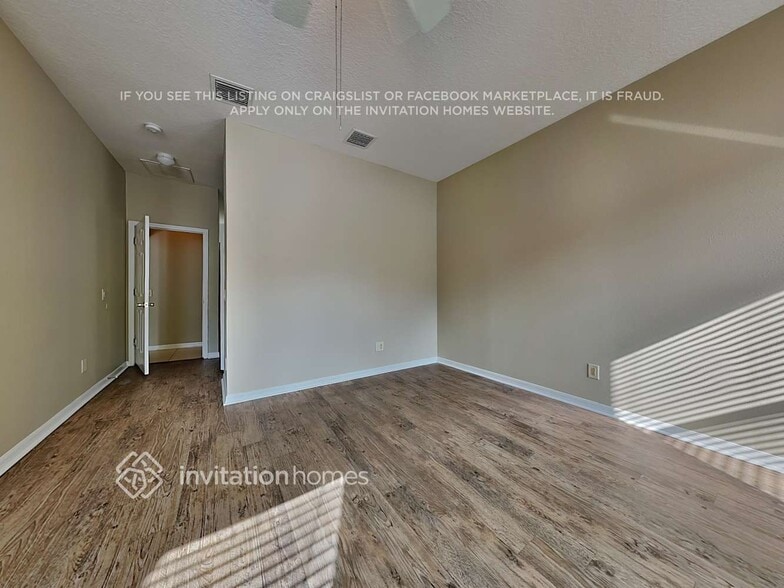 Building Photo - 6938 Gray Catbird Loop