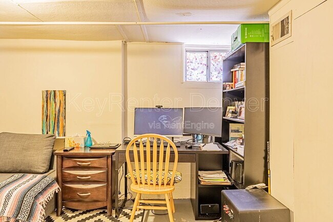 Building Photo - 555 Harrison St