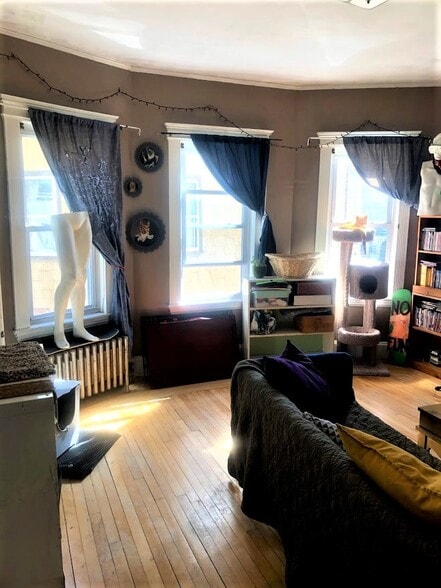 Building Photo - 19 Arden St