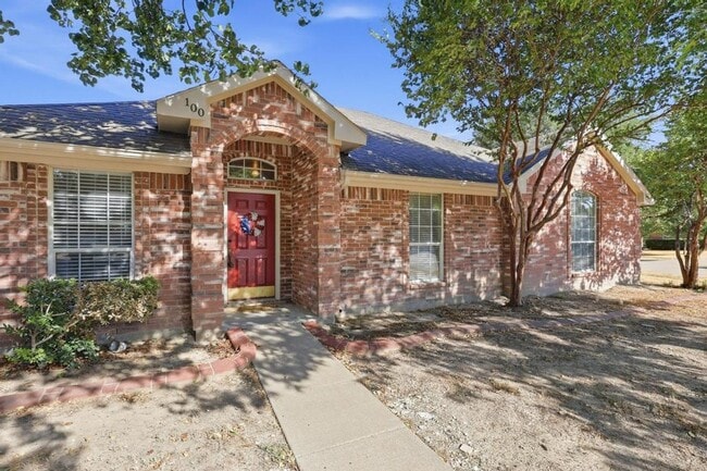 Building Photo - 100 Oak Hollow Ln