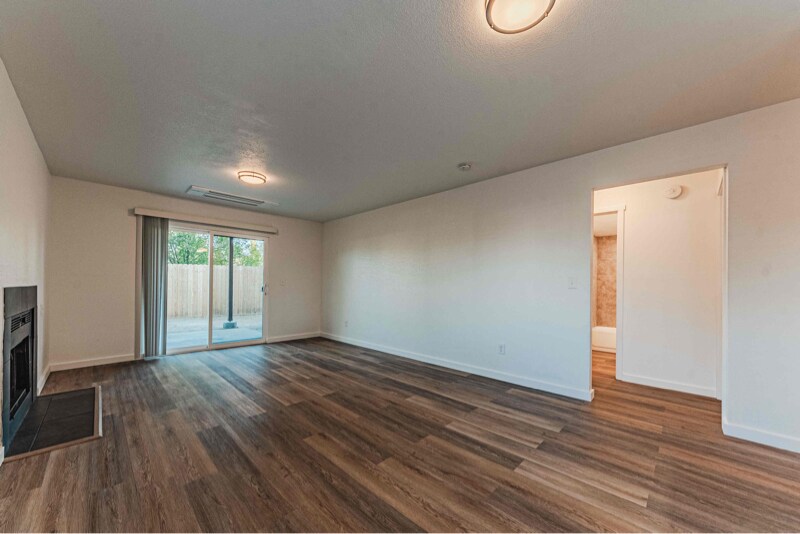 Building Photo - 6731 Dublin Loop W
