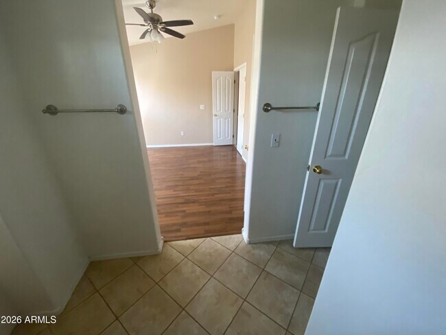 Building Photo - 2033 E Saratoga St