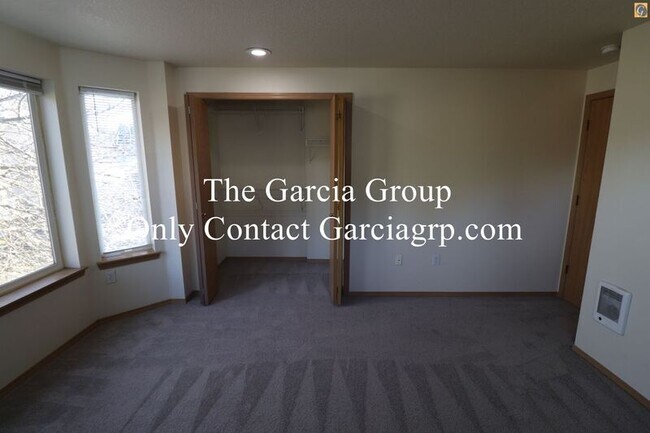 Building Photo - 4861 SW 150th Pl