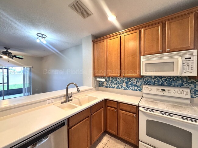 Building Photo - 3411 Wilshire Way Rd