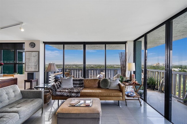 Building Photo - 780 NE 69th St