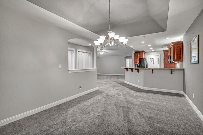 Building Photo - 4666 Sagewood Cir