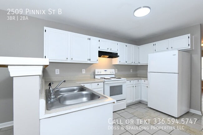 Building Photo - 2509 Pinnix St