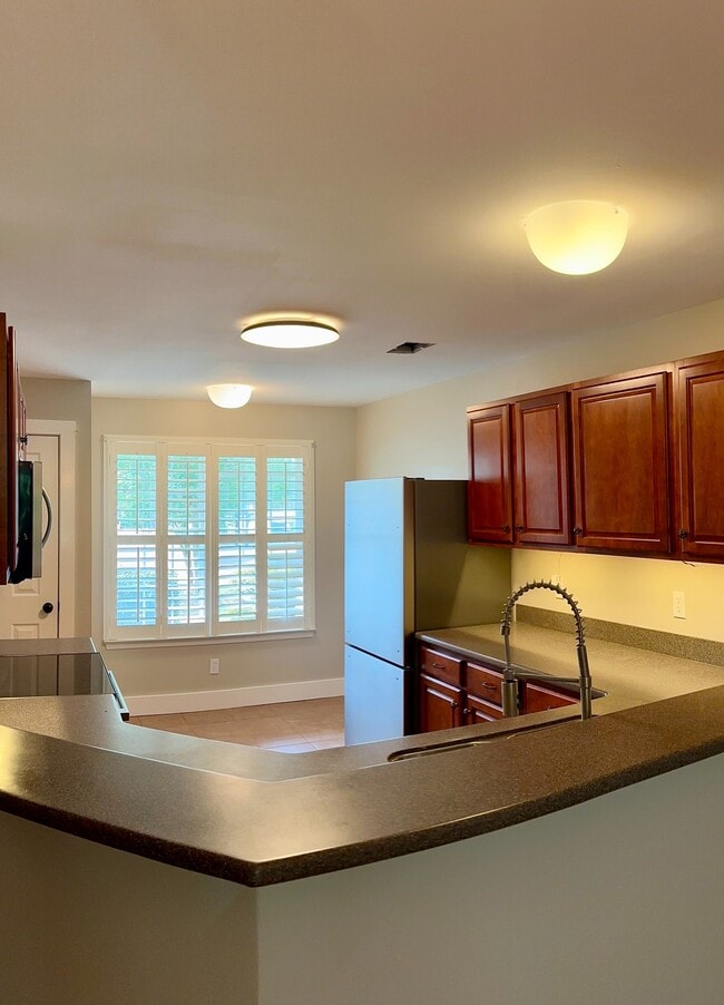 Building Photo - Charming 2-Bedroom Townhome in 'The Commons', Hanahan, S.C.