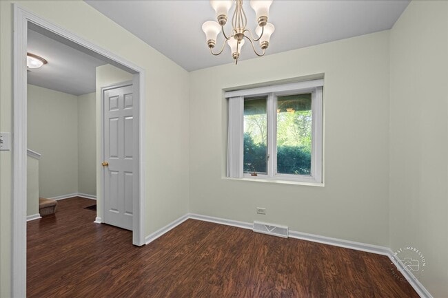 Building Photo - 751 Monticello Dr
