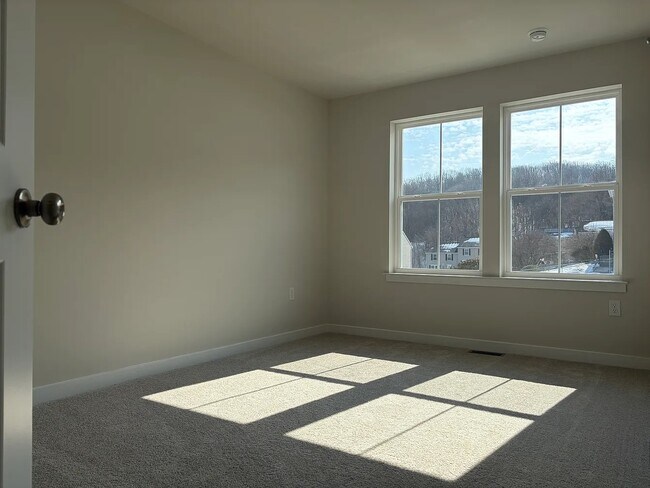 Building Photo - 101 Abramo Victor Dr