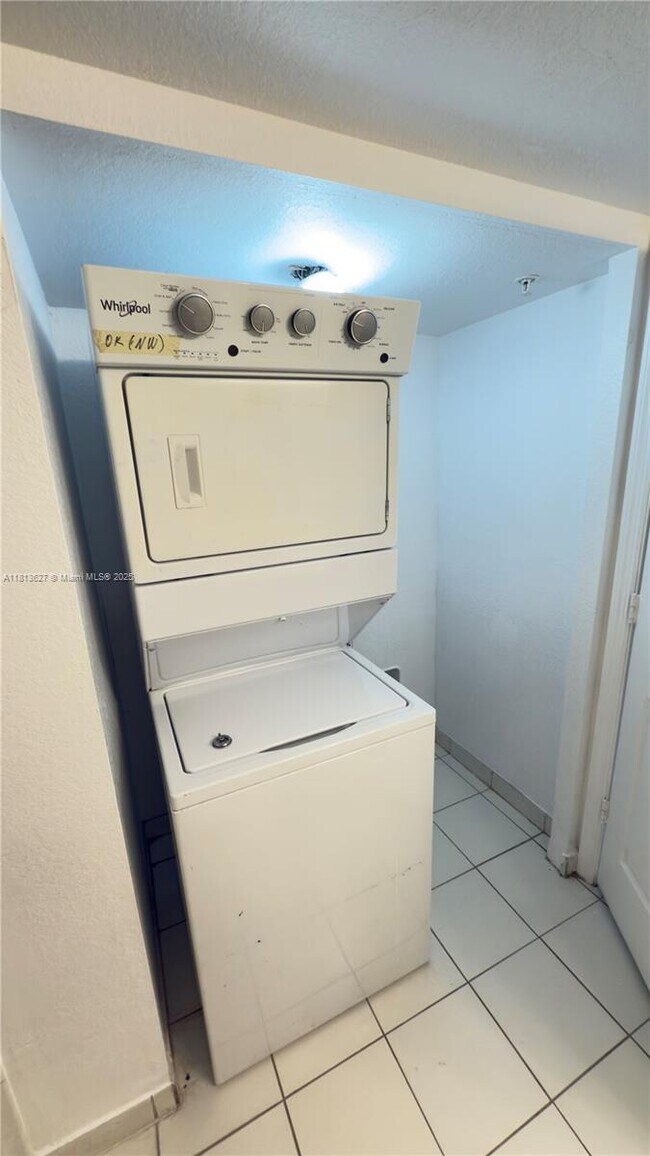 Building Photo - 15430 SW 284th St