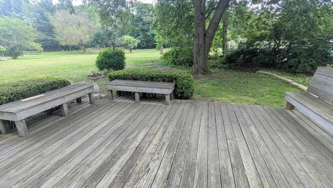 Building Photo - 23 Allen St