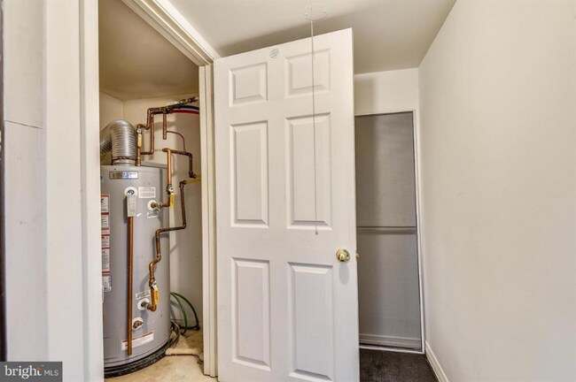 Building Photo - 13058 Autumn Woods Way