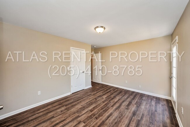 Building Photo - Beautiful 3 Bedroom, 2 Bath Duplex in Childersburg