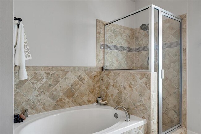 Building Photo - 10545 Windsor Park Dr