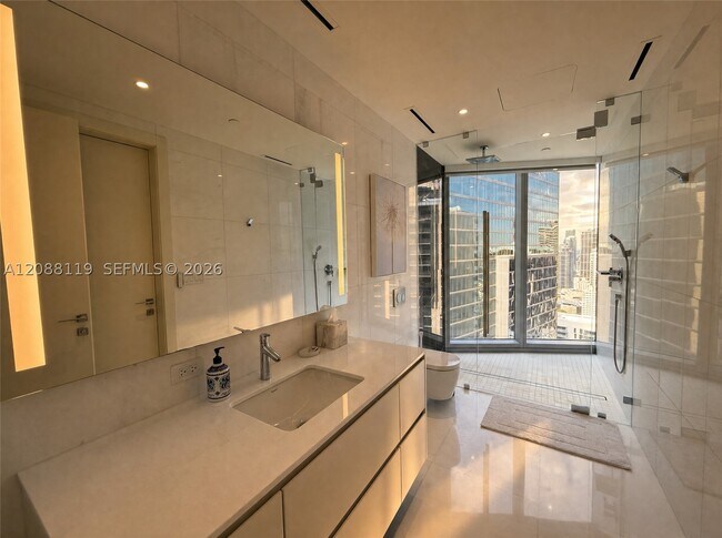Building Photo - 300 Biscayne Blvd