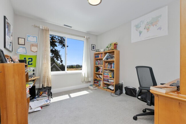 Building Photo - 5Bd/3.25Ba Seattle House