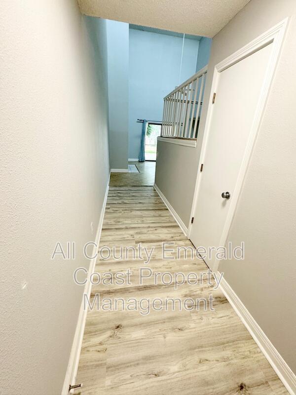 Building Photo - 930 Gulf Shore Dr
