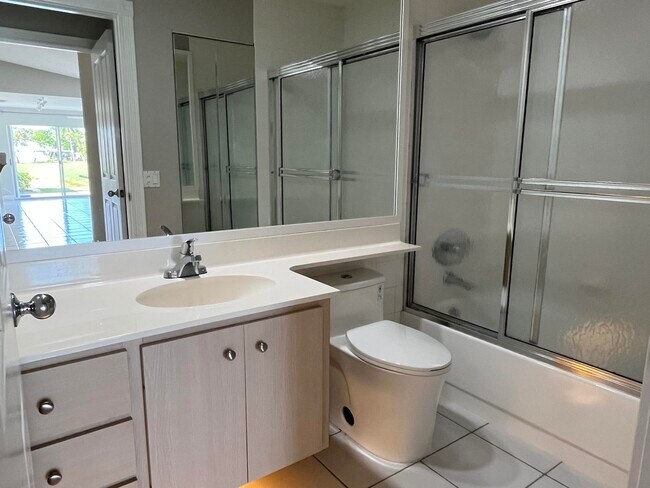 Building Photo - 1624 SW Waterfall Blvd