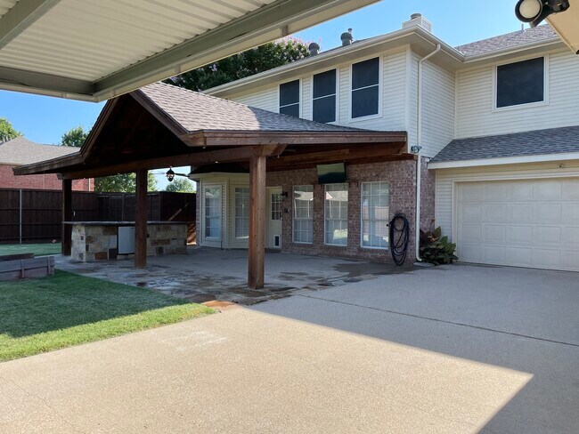 30x20 cedar patio cover with double fans, TV hook up - 6902 Wilhelmina Dr