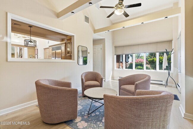 Building Photo - 470 Monmouth Pl