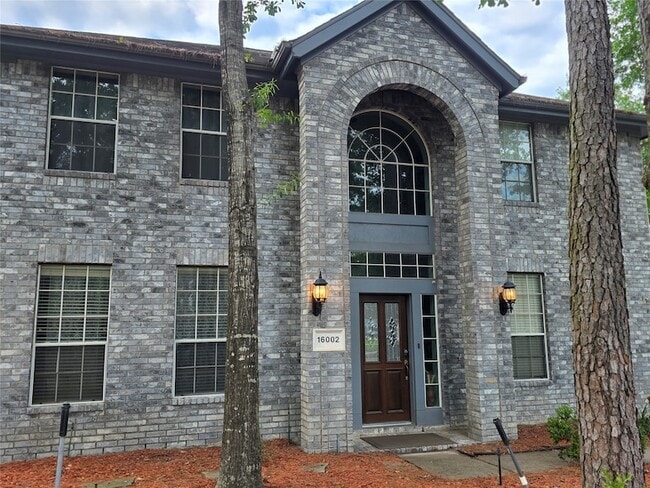 Building Photo - 16002 Cutten Rd