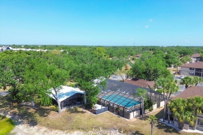 Building Photo - Oaks IV - RR203